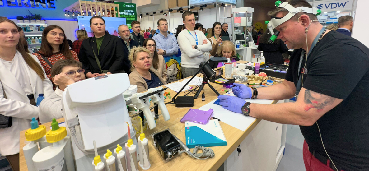 Meditrans na targach dentystycznych Krakdent 2025
