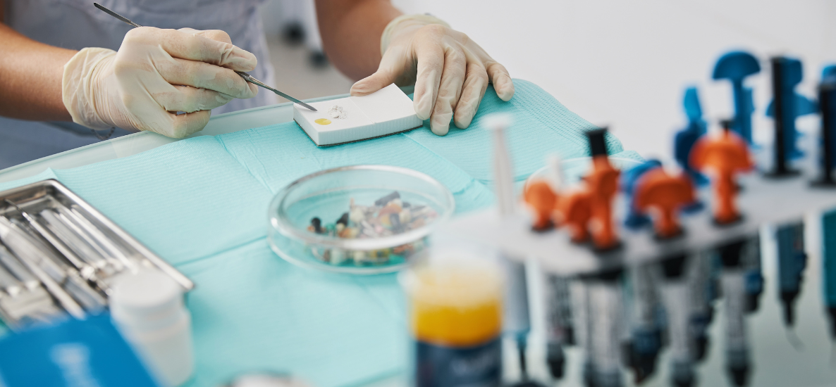 Kompozyt a konglomerat w stomatologii