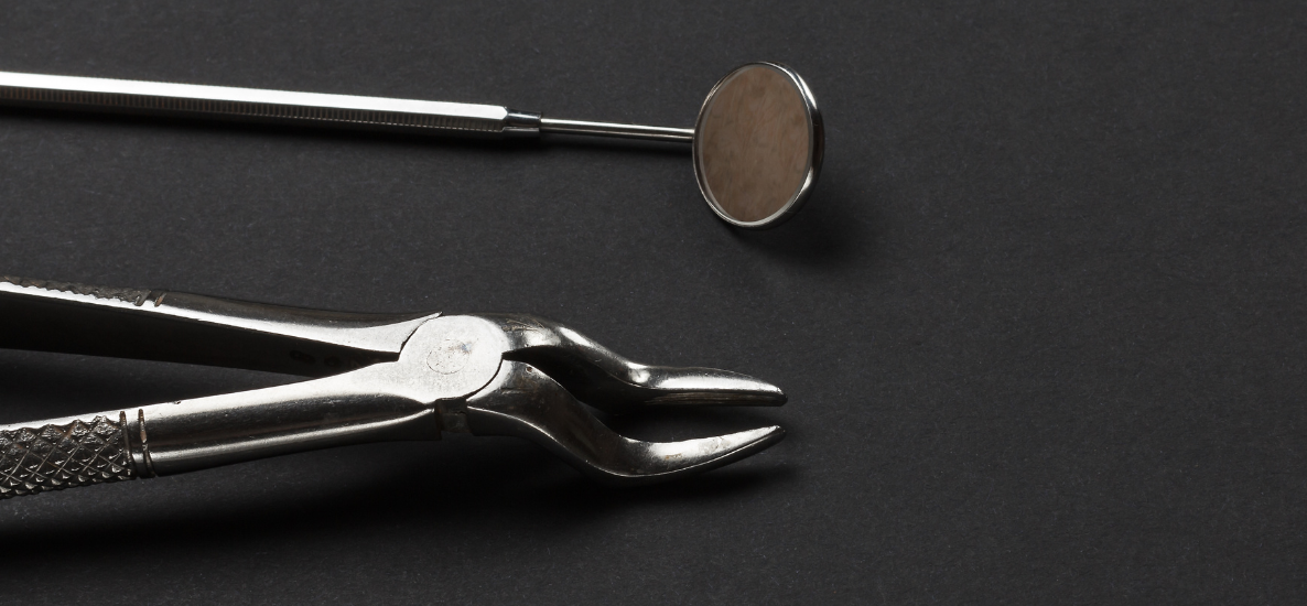 Kleszcze stomatologiczne – rodzaje wykorzystywanych w codziennej pracy narzędzi dentystycznych