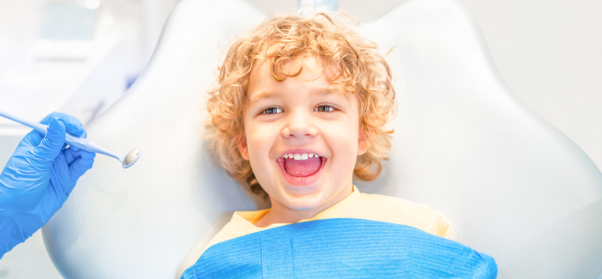 Profilaktyka zębów mlecznych w gabinecie stomatologicznym